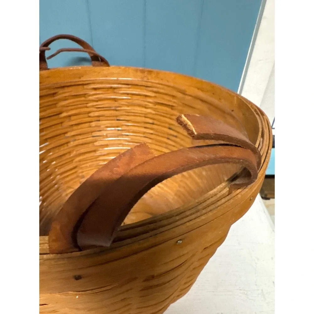 Large‎ Longaberger Baskets Handwoven Hostess Leather Handles Vintage 1995